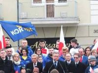 Trolling na wiecu Komorowskiego w Białymstoku / 28.02.2015