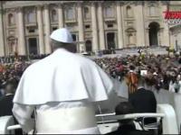 Papież Franciszek: Wymiana piuskami