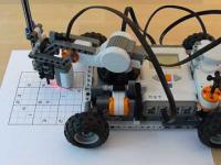 Robot Lego: Rozwiąże sudoku i Ułoży kostkę Rubika.