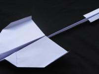 Jak zbudować daleko latający samolot z papieru