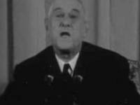 De Gaulle przemawia po polsku
