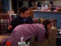 Sheldon wymierza karę
