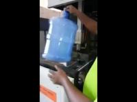 Jak robią butle na wodę
