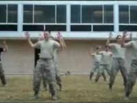 Tańczący żołnierze, tym razem amerykańscy