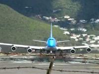 Start boeing 747-400 z innej perspektywy