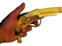 Jak zrobić pistolet z banana?