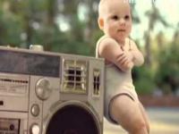 Evian Baby Dance - Black Eyed Peas Pump It 