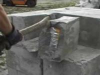 Gigantyczny Przemyt papierosów w bloczkach betonowych