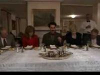 Borat śpiewa przed posiłkiem