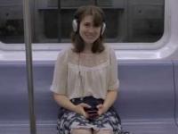Jak poderwać dziewczynę w metrze?