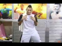 Neymar dançando ai se eu te pego ! Michel Teló 2011