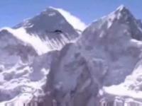 Lądowanie helikoptera na szczycie Everestu