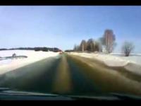 Wypadek w Rosji na oblodzonej drodze