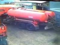 Wypadek na gazowym tankowaniu Kamazu