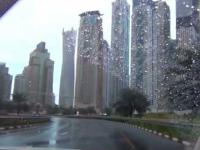 Deszcz w Dubaju.