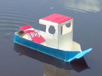 Łódeczka z napędem