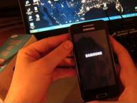 Unboxing Samsung Galaxy Beam