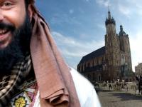 10 hours of walking in Kraków as Happy Taliban