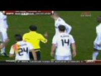 Messi brutalnie sfaulowany,Puyol uderzony w twarz!