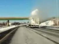 Ciężarówka z śnieżną bombą