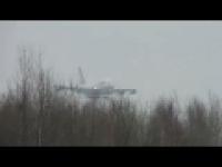 Największy Samolot Świata ląduje Na Warszawskim Lotnisku