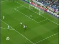 Lionel Messi strzela pięknego gola w meczu z Realem Madryt