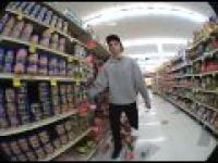 Demolka w supermarkecie