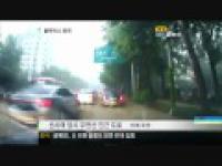 Powódź nagrana z kamerki samochodowej 