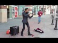 Utaltentowany skrzypek uliczny 