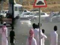 Wypadek samochodowy w Arabii
