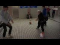 Breakdancer vs Chińska babcia 