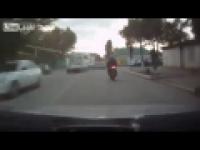Pijany kierowca motocykla wywrócił się!