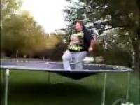 Puszysta która zniszczyła trampolinę