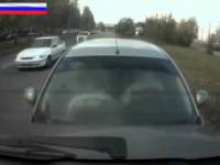 Czołowe zderzenie - dziewczyna za kierownicą, Rosja