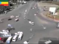 Skrzyżowanie w Addis Abeba czyli jazda bez ładu i składu