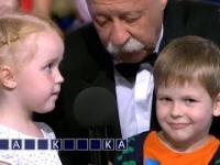 Rosyjskie dzieci z bardzo zabawnym nyashki