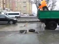 Naprawianie drogi w Rosji