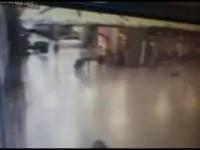 Człowiek wysadza się na lotnisku w Istambule