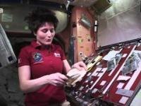 Przyrządzanie jedzenia w kosmosie