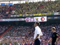 Deszcz pluszaków na meczu Feyenoord – Den Haag