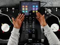 DJ ANGELO - Analog vs Digital (with Reloop RMX22i)