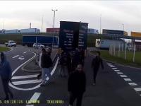 Obecna sytuacja w Calais po zamknięciu Eurotunelu
