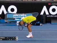 Bolesne zdarzene podczas meczu Australian Open: Wawrinka - Klizan