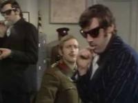 Monty Python - Prośba o zwolnienie z wojska