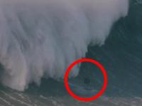 Surfer łamie kręgosłup na największych falach świata w Portugalii