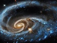 10 Największych Galaktyk w Kosmosie