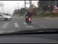 Ucieczka przed policją na motorze!