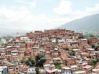 Największe slumsy Wenezueli - Petare