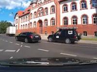 Zawodowy kierowca na placu Weyssenhoffa (rondo bez pierwszeństwa) Bydgoszcz
