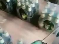 Jak ofoliować butelki?